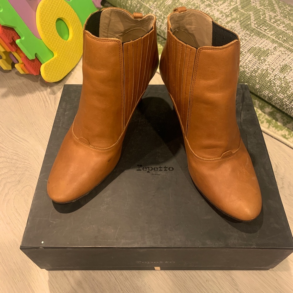 Low boots repetto brown leather